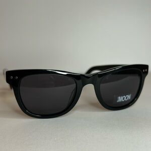 Blue Moon Black sunglasses